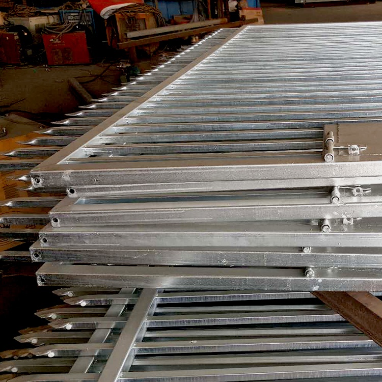 Ограждение железное настенное шпалеры ворота усиленные