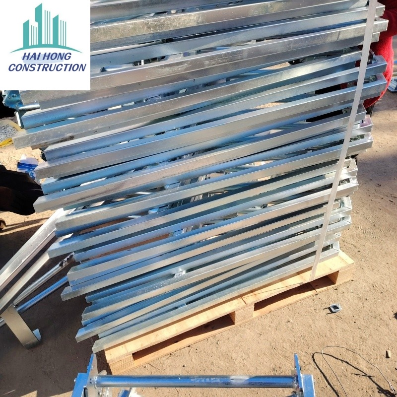 Adjustable Scaffolding Prop Tripod with Enhanced Stability Features