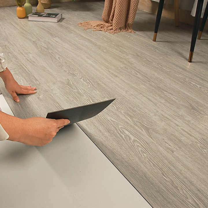 Водостойкий противоскользящий виниловый ламинат под дерево