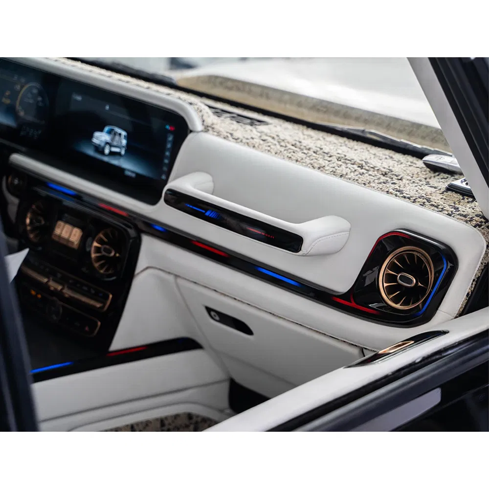 Декоративная накладка воздуховода с динамической подсветкой для G-Class W464