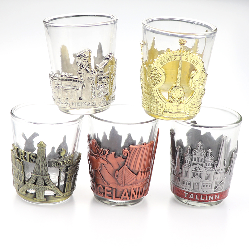 Professional Wholesale Metal with Glasses 3D Zinc Alloy Logo Custom Shot Glass for Souvenir