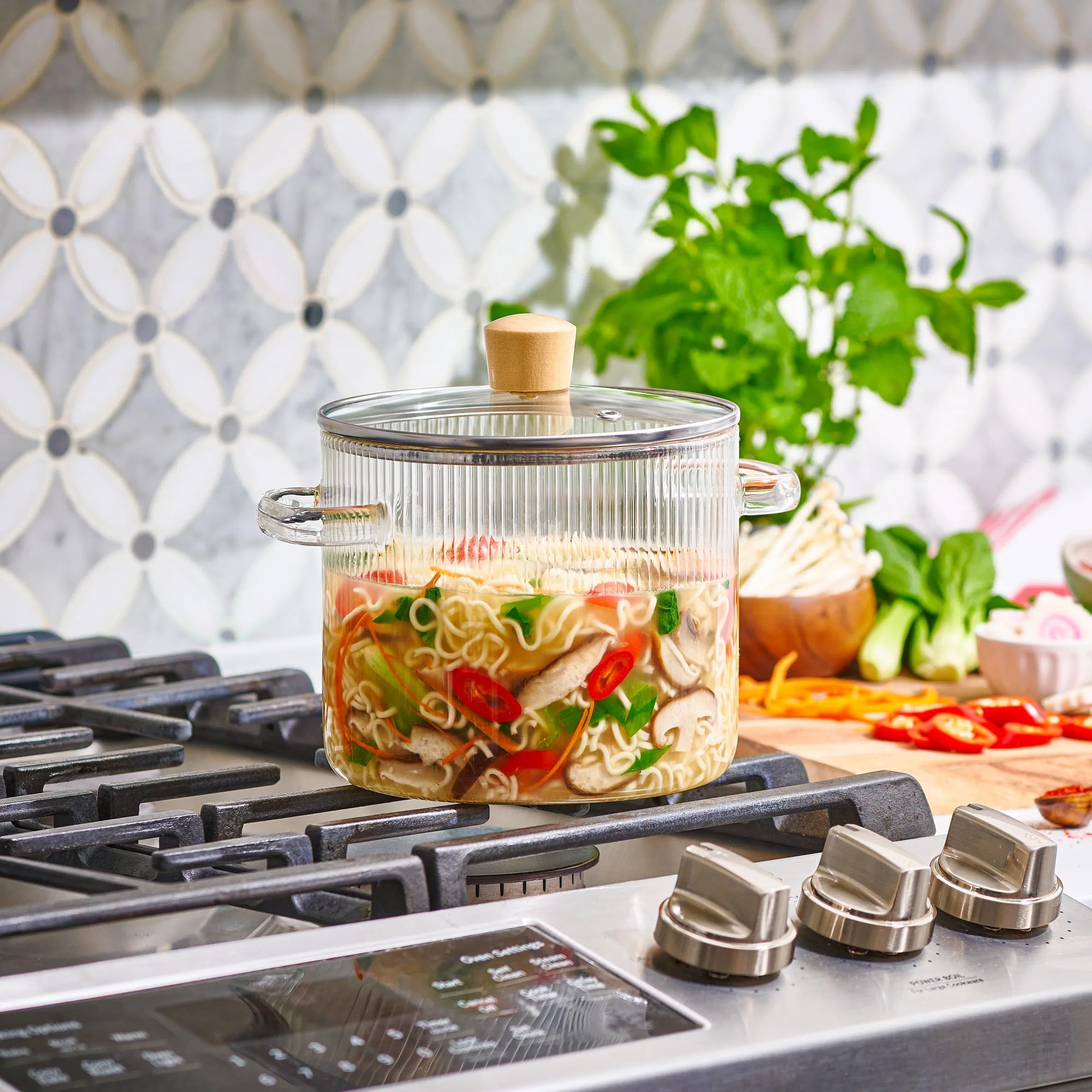 Wholesale Glass Cooking Pot Lid 2L Borosilicate Cookware Stovetop Simmer Pot