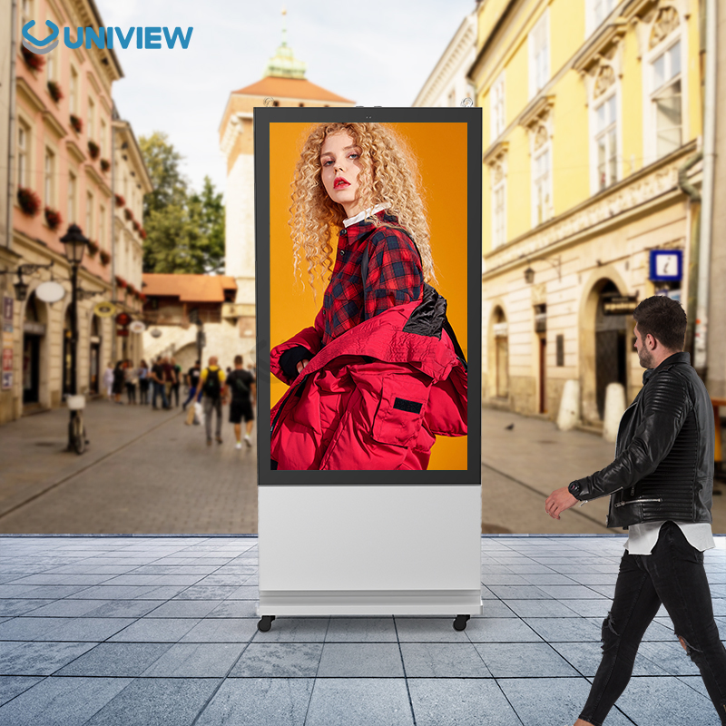 Uniview Outdoor Advertising Totem Resistant to High Temperature Free Floor Standing LCD Display at Bus Stops