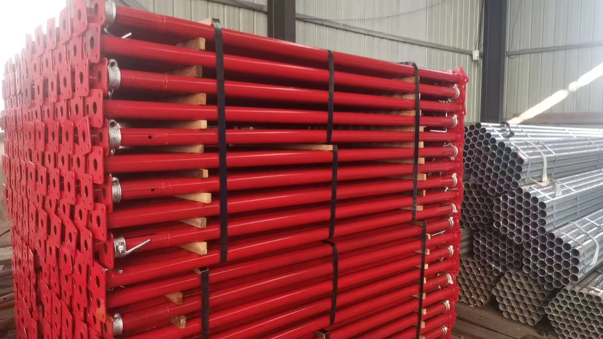 Adjustable Steel Scaffold Props for Secure Construction Support