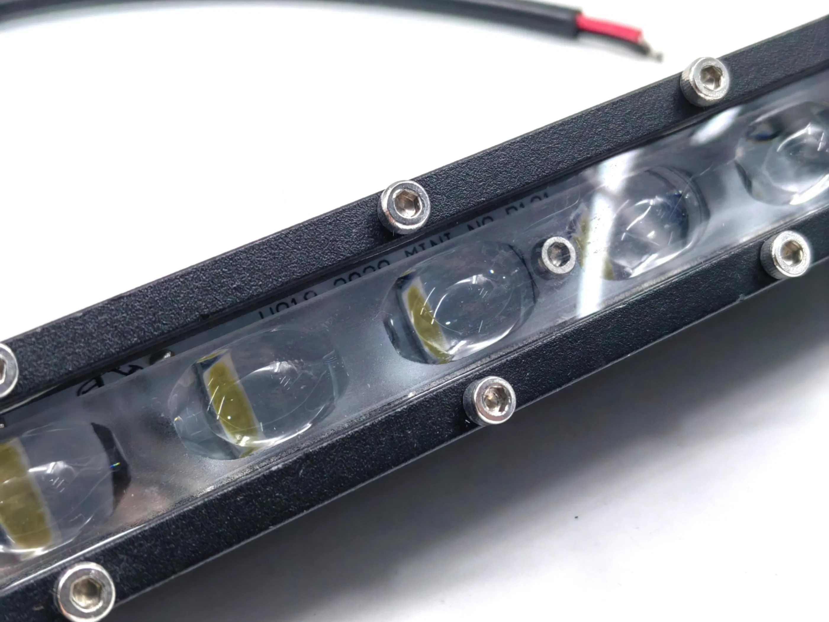 7-дюймовая однорядная светодиодная фара-прожектор для внедорожников и грузовиков