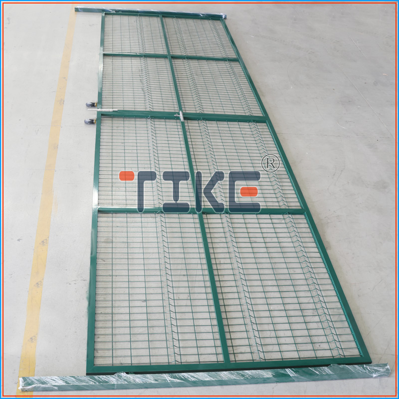 3D Security Curvy Welded Wire Mesh Fence