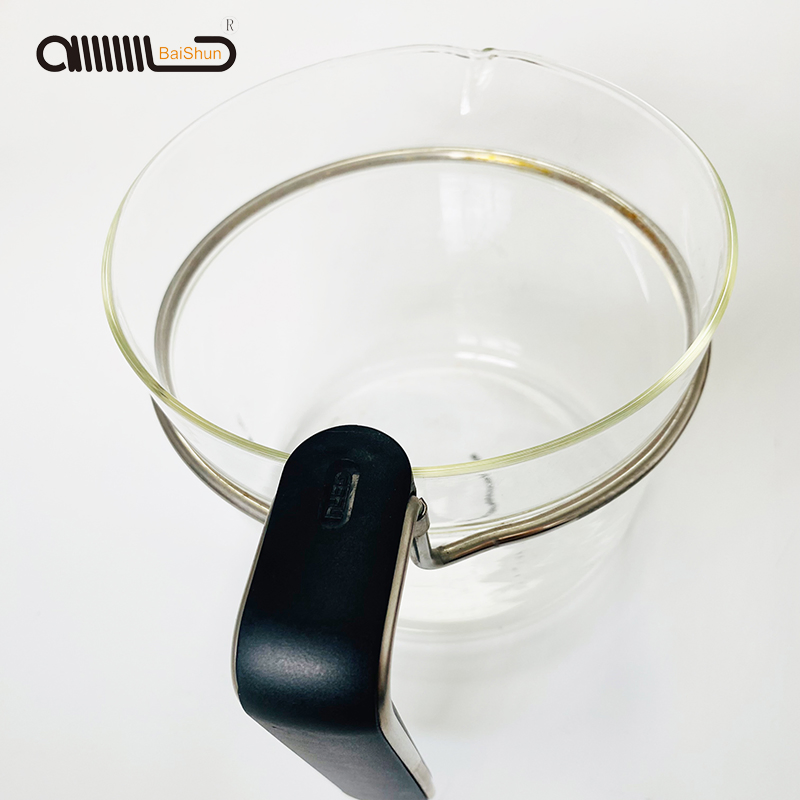 Проволочный держатель для бутылки с водой