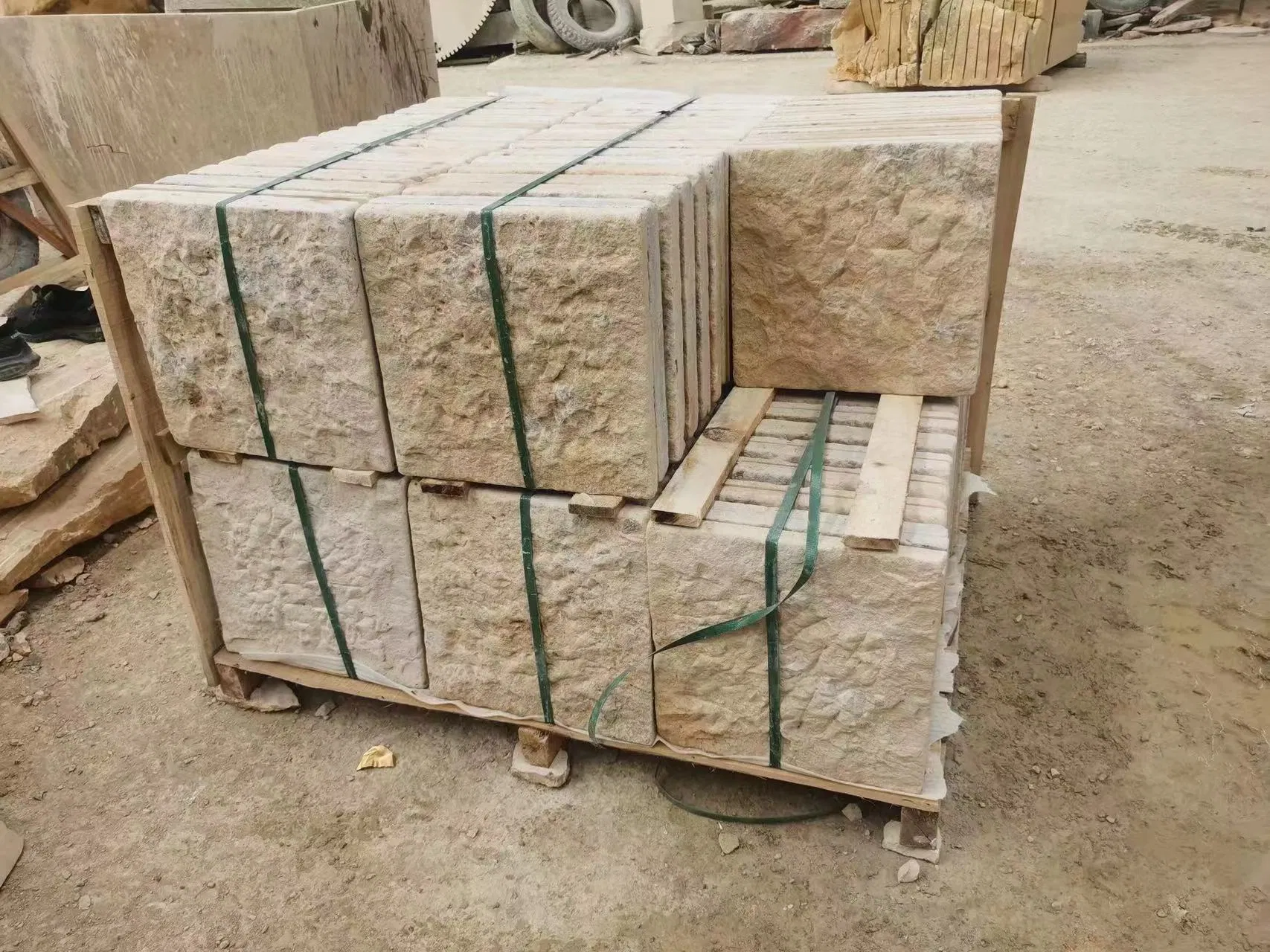 Chinese Beige Yellow Limestone for Wall Cladding Outdoor Floor Tile