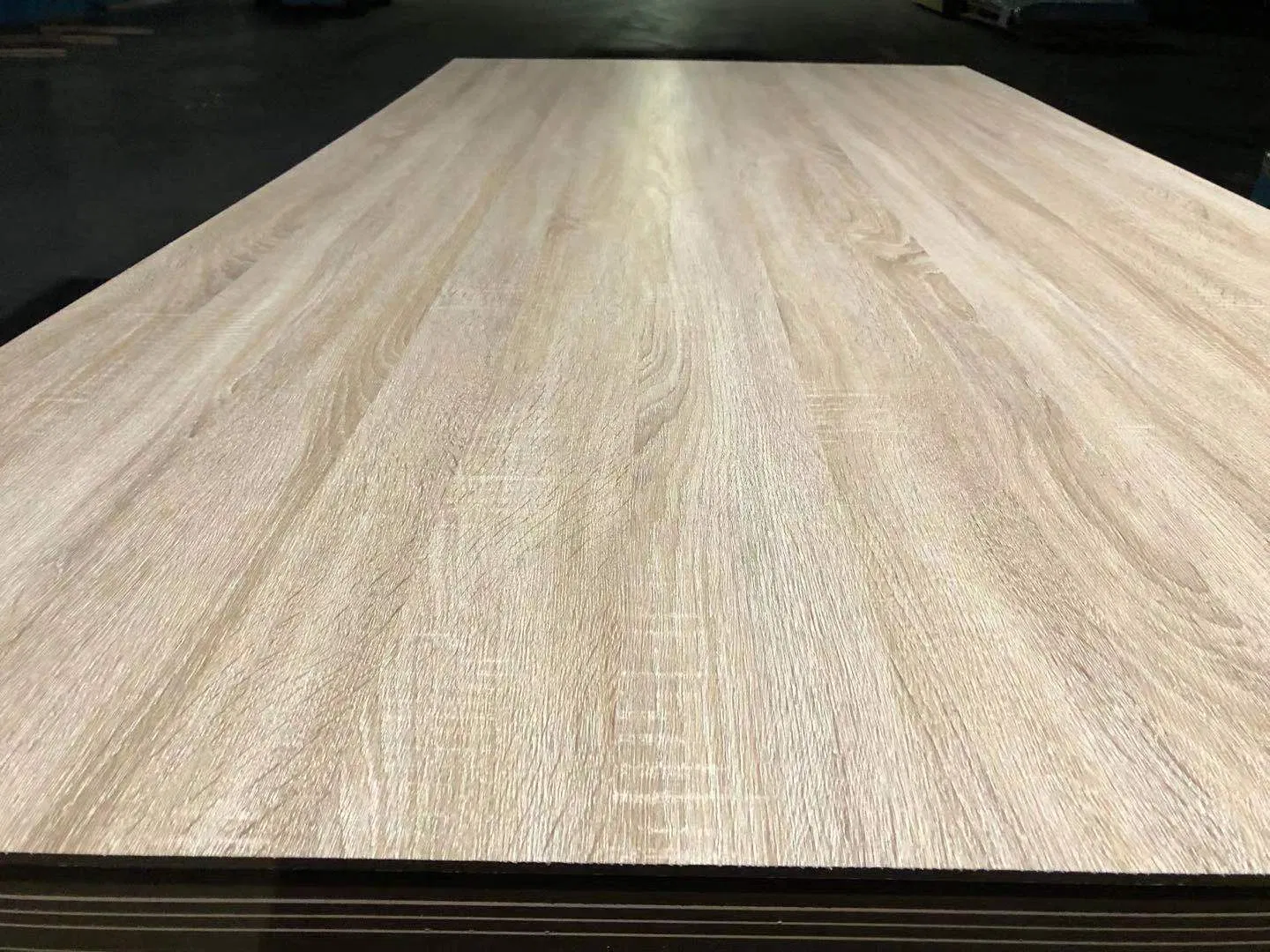 15mm Embossed Melamine MDF Board for Home/Hotel Furniture