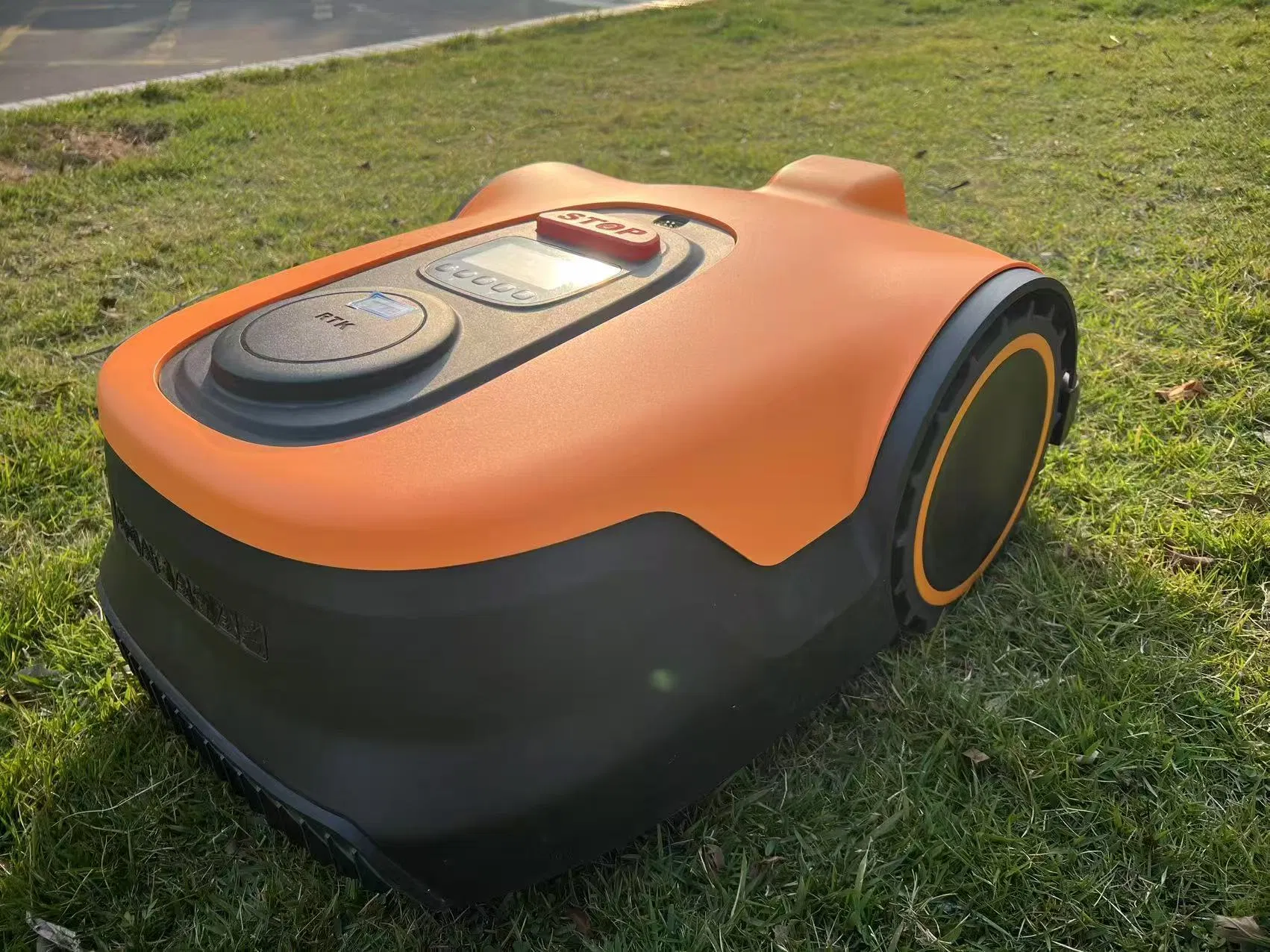 Navigation Technology: Rtk Automatic Robotic Bluetooth APP, Boundary Wire Free Lawn Mover