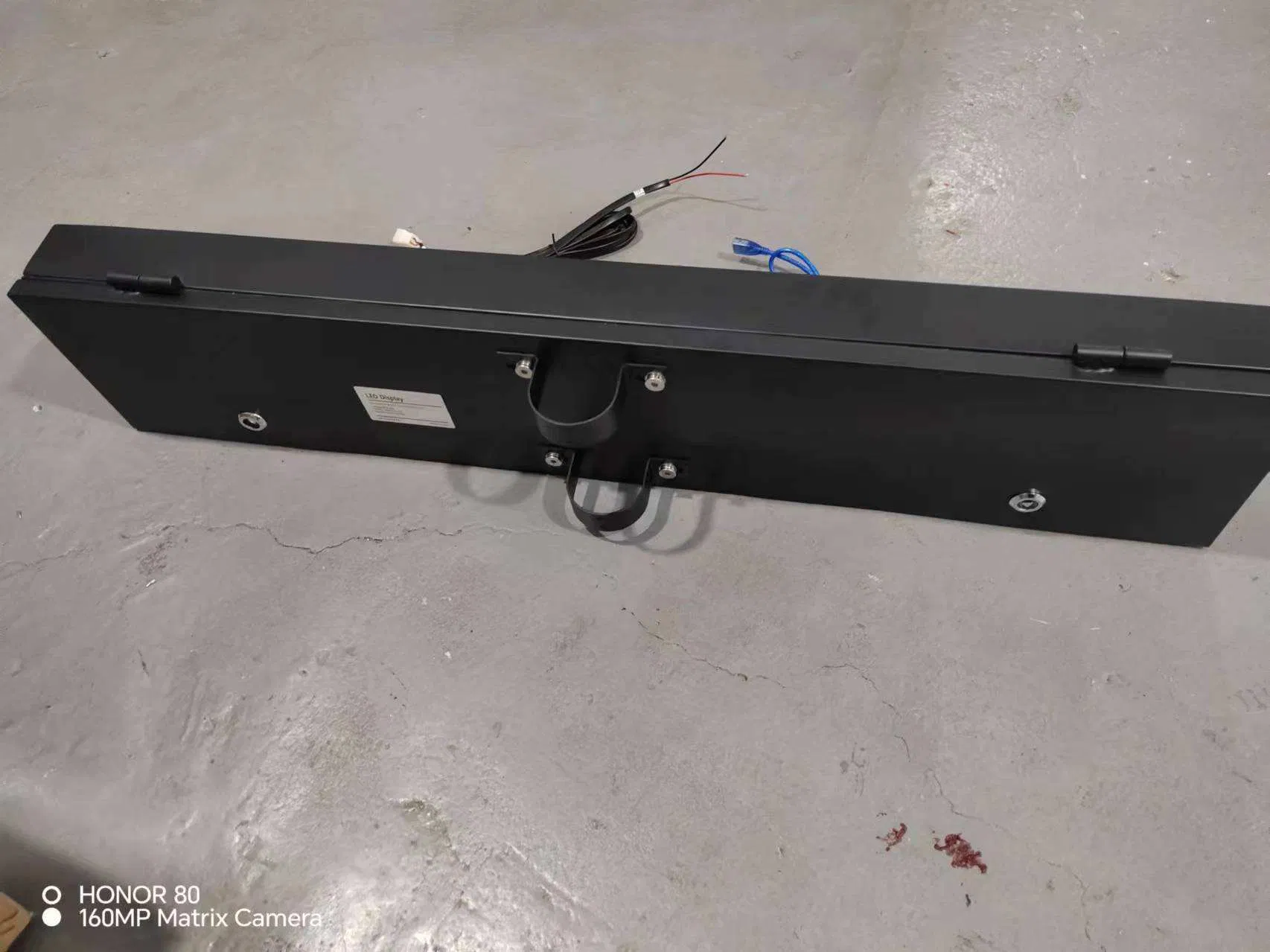 Уличная водонепроницаемая LED-вывеска с прокруткой текста