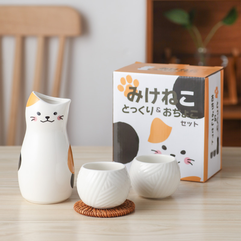 Japanese Sake Set with Cute Cat for Gift or Home Decoration