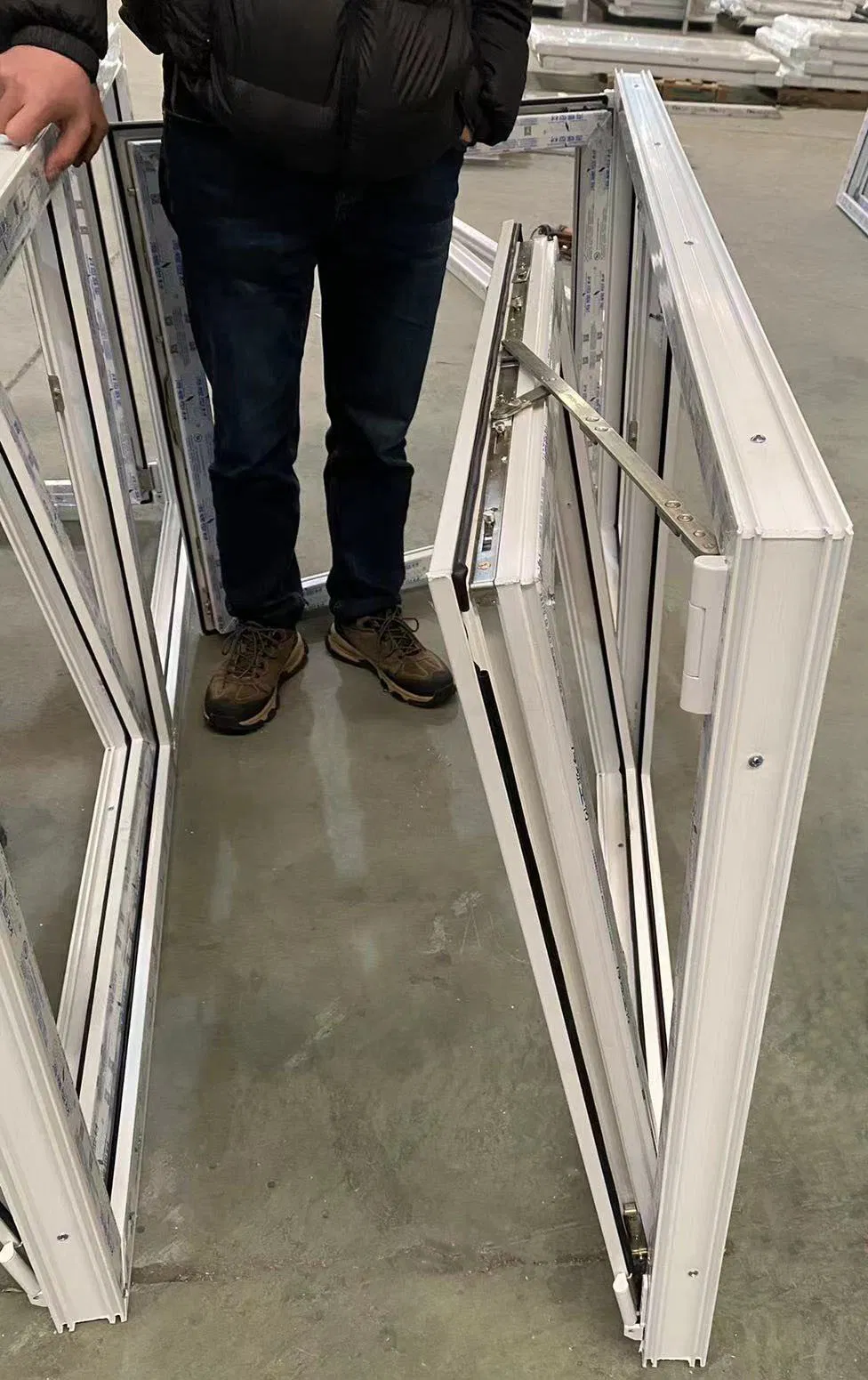 Plastic UPVC Tilt & Inward Window with Glass with Special Opening Way