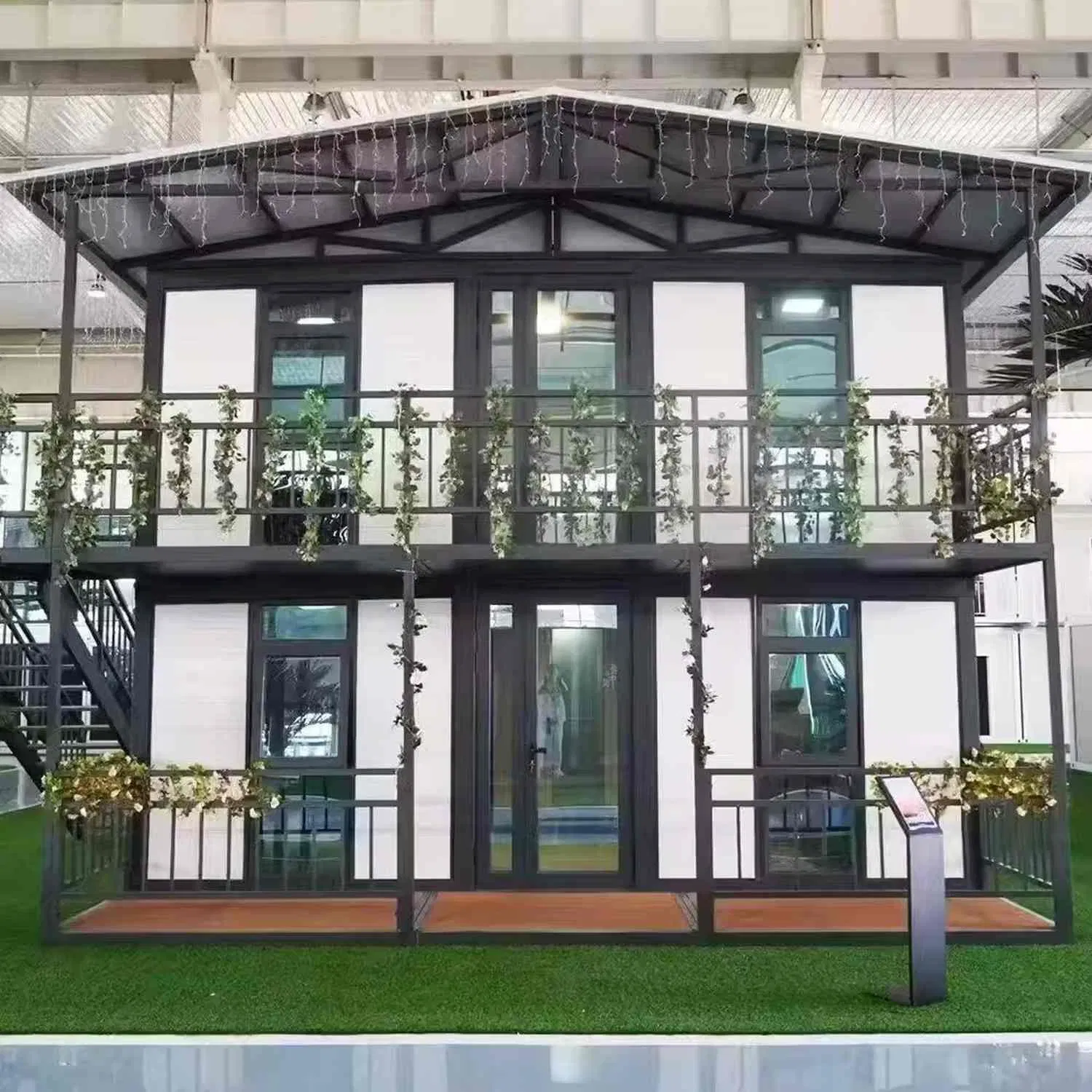 Focovir Prefabricated House: 2 Story Container House for Comfort