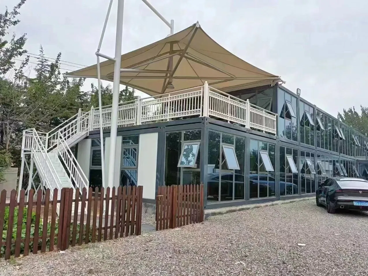 New Prefabricated Wooden House Portable Cabin Detachable Container House for Sale