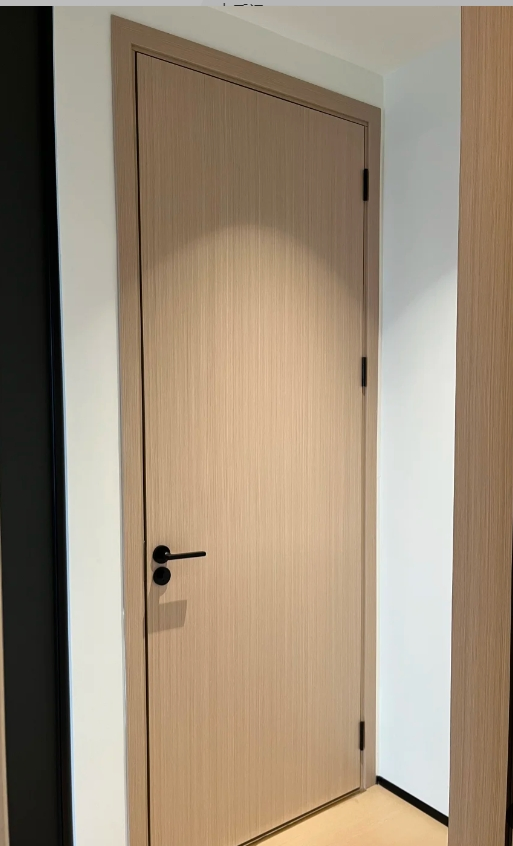 Natural Wood Color Eco-Friendly and Durable Wooden Door