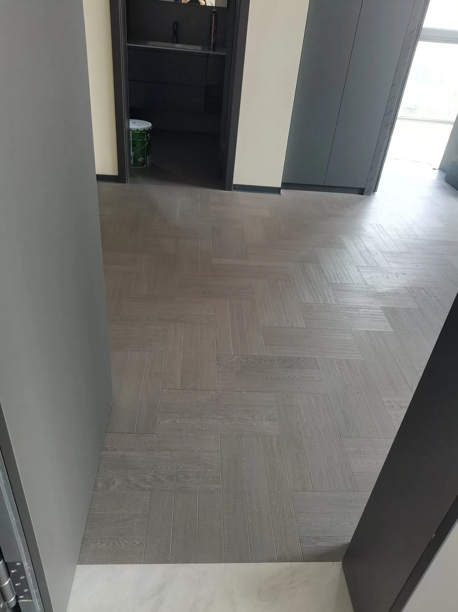 Basketball Court Living Room Indoor Chevron Bamboo Multilayered 8mm Solid Groove Laminate Wood Flooring