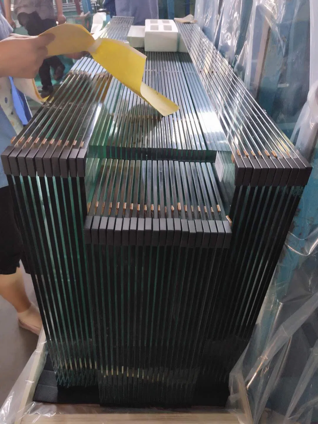 Jingcheng 6mm Toughened Glass with SGS/CCC/ISO9001 Certification, 1830*2440 Size