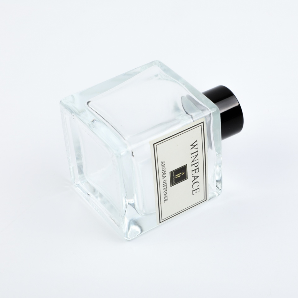 Long-Lasting Scent Invigorating OEM Service Scent Aromatherapy Diffuser for Car