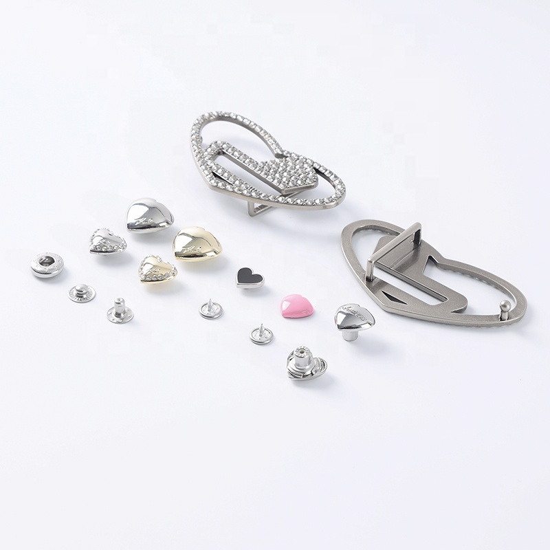 Кнопки металлические сердце цинковый сплав с логотипом