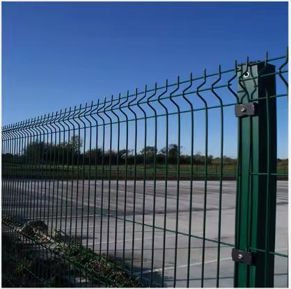 Wholesale Outdoor Metal Welding Curved Fence 3D Fence for Airport