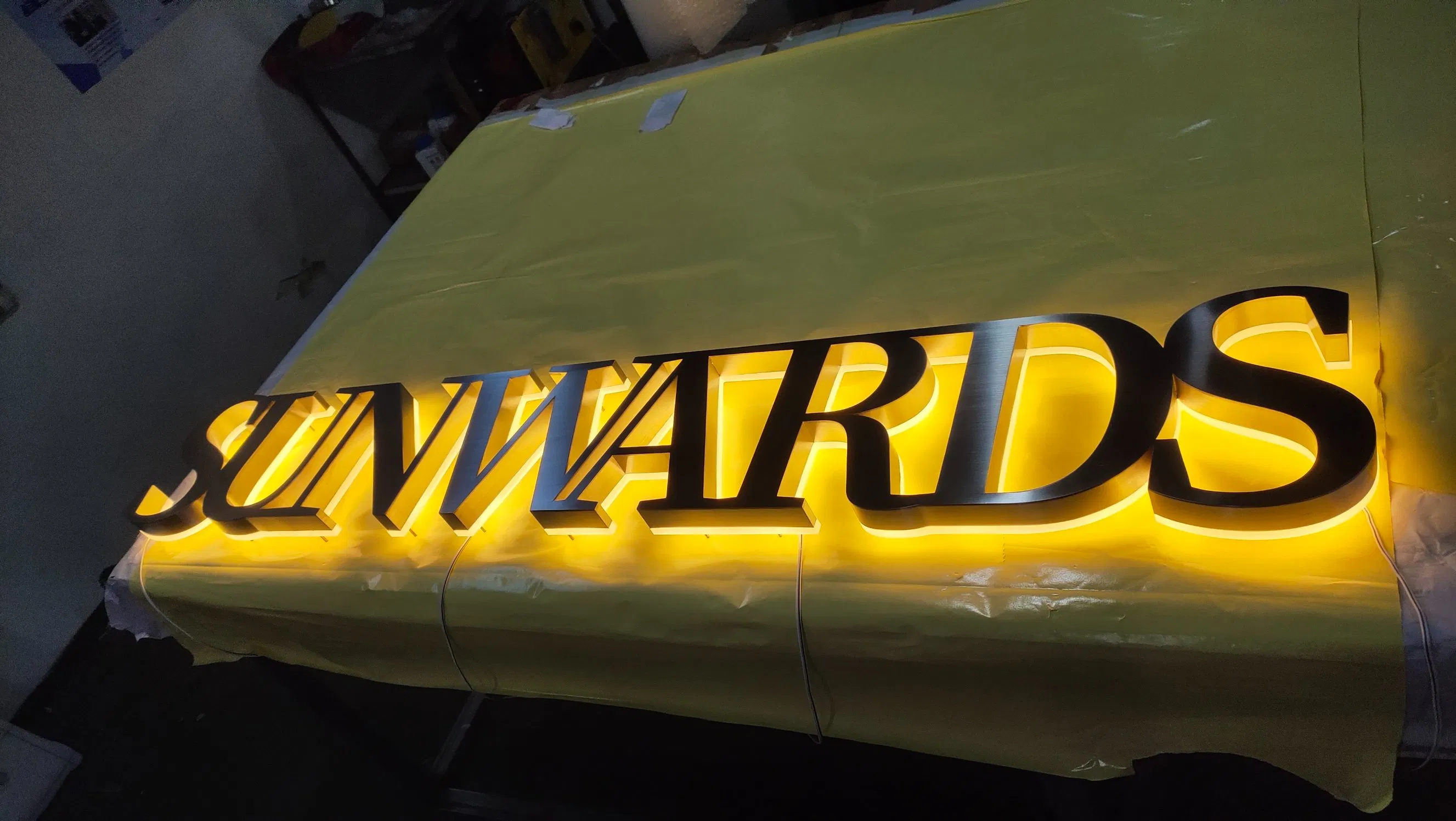 Shining Waterproof Outdoor Rose Gold Stainless Steel Channels Backlit Advertising Lights Customized 12V LED Illuminated Sign