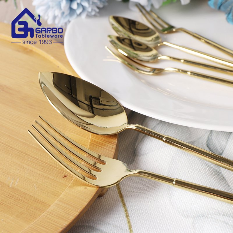 Handmade Mirror Polish Electronic-Plating Golden Stainless Steel Portugal Style Dinner Steak Fork Long Metal Handle Fork for Eating Dinner in Hotel Party