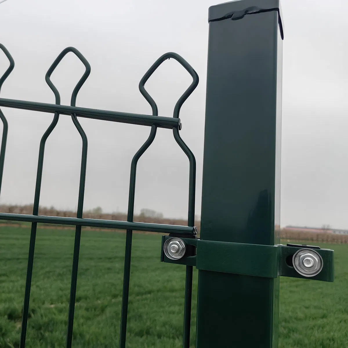 High Quality Galvanized Steel Wire for Basketball Court and Garden Gate