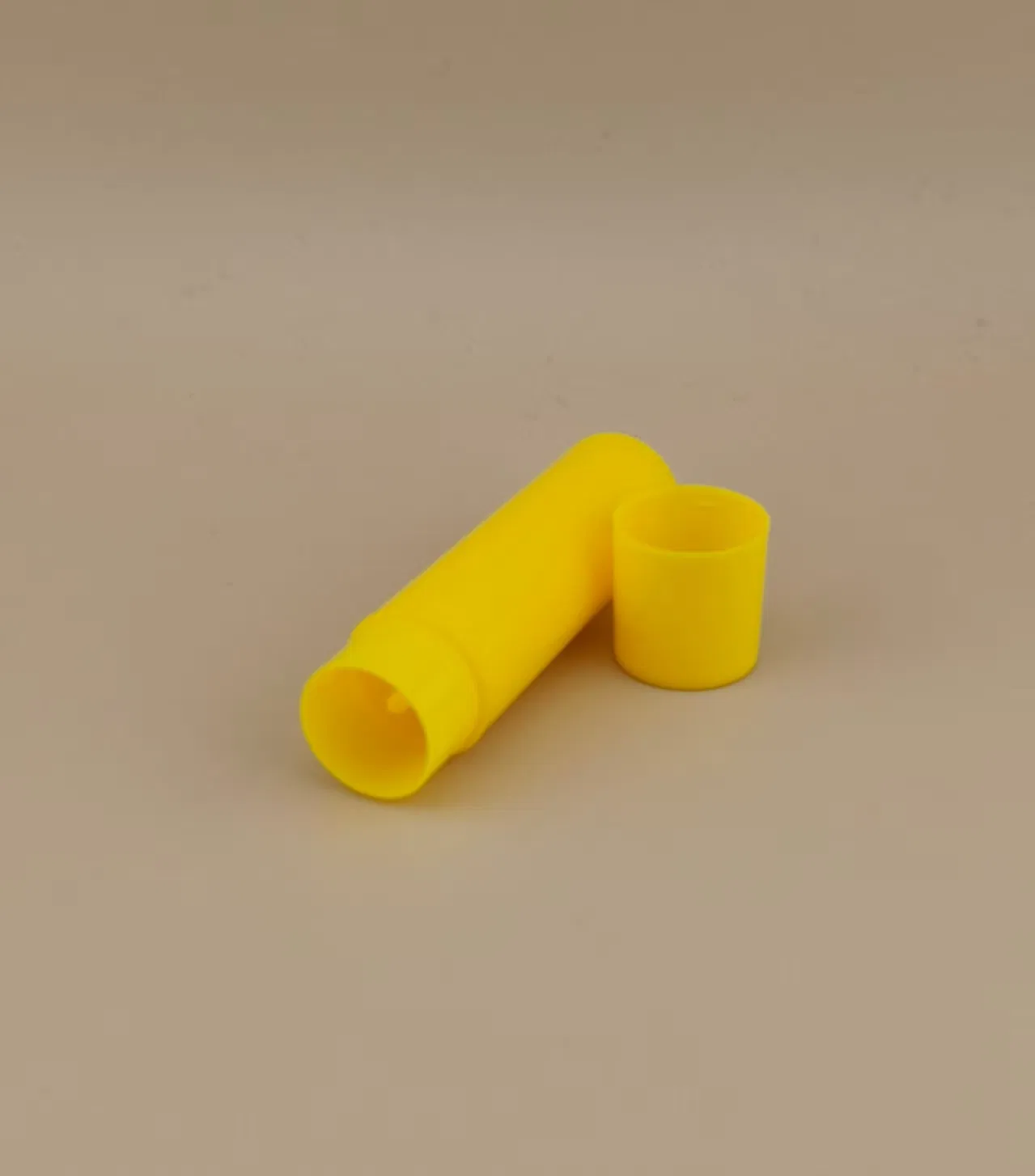 Small Smooth Yellow Lip Balm Packaging for Lipsticks