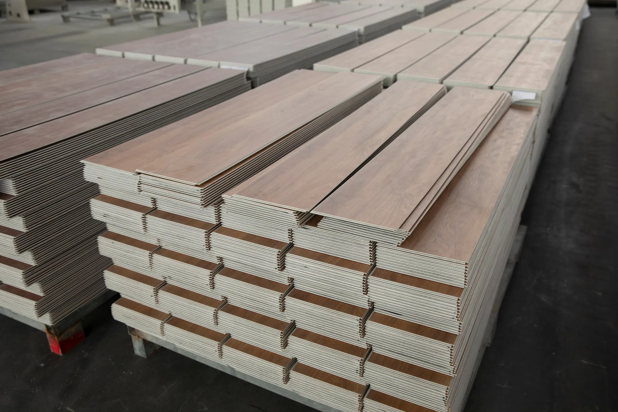 Износостойкий SPC ламинат Woodstar 1220x183 мм