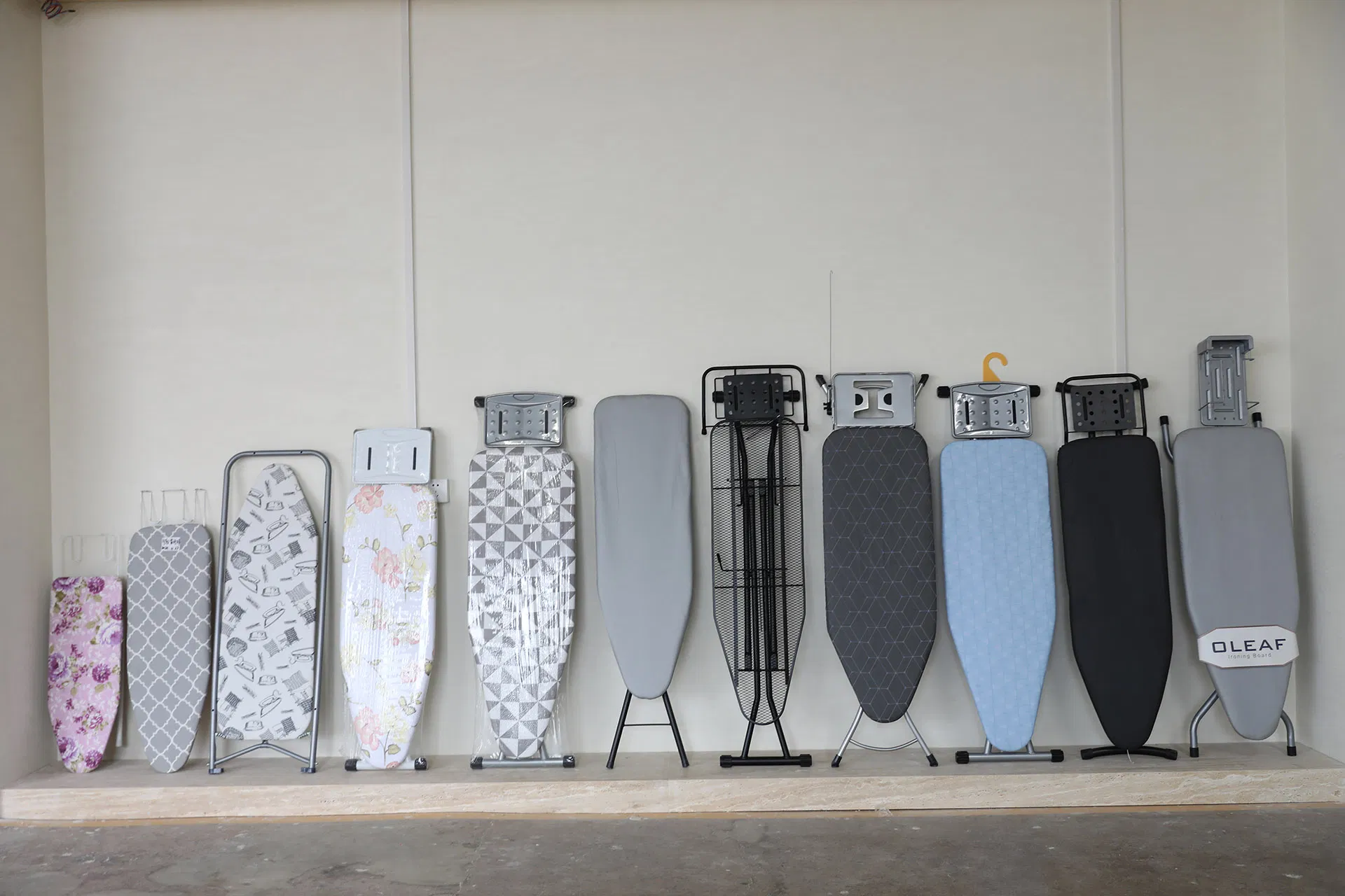 2025 New Style Portable Folding Ironing Board Customizable Steel Metal Clothes Rack for Household Hotel Bathroom Direct Factory