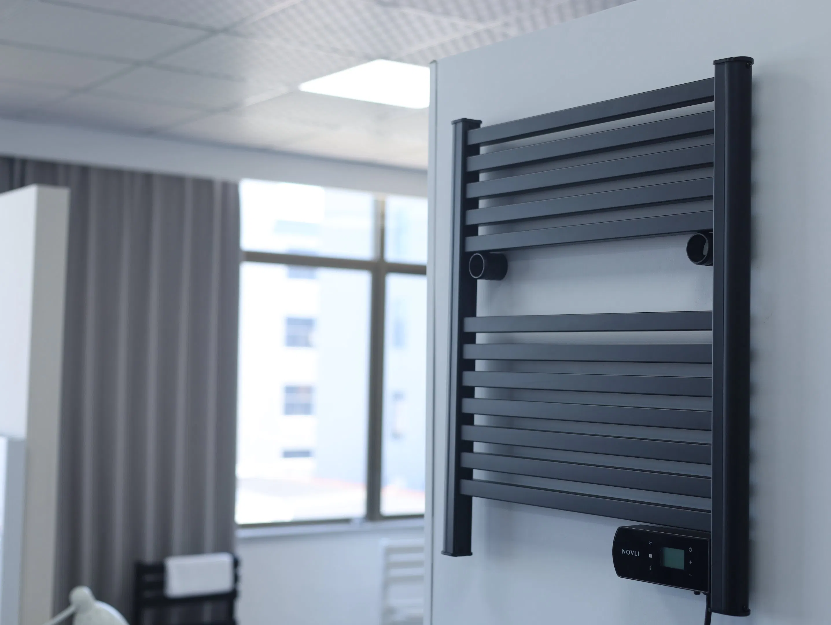 Round Bars High Quality Electric Towel Warmer Towel Radiator