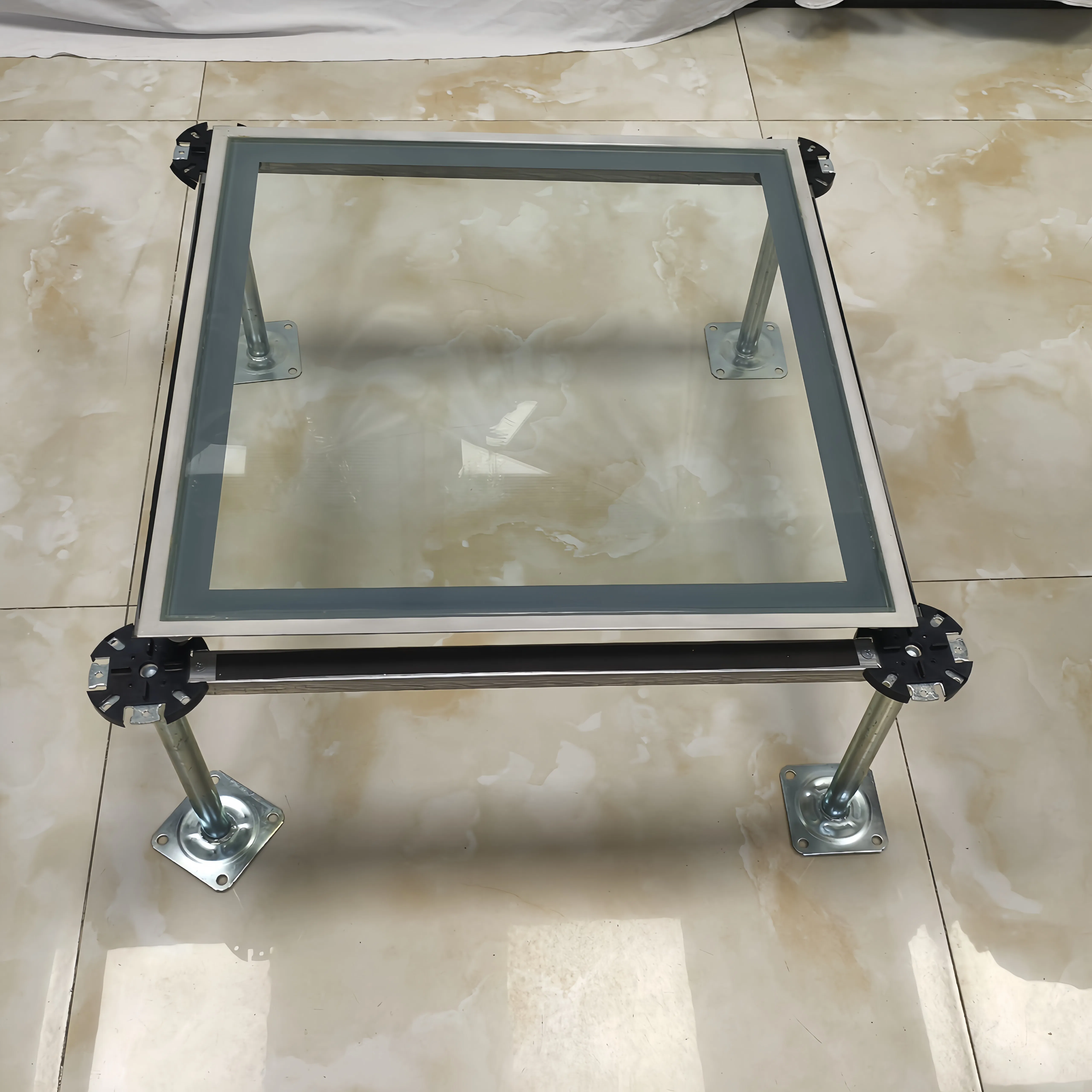 Lingding Efficient 12mm Anti-Corrosive Glass Raised Floor for Industrial Spaces