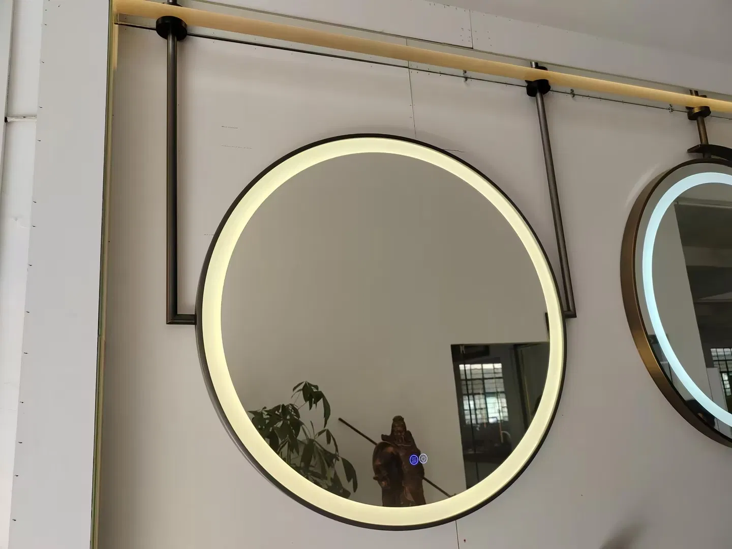 Round Vanity Mirror Anti-Fog Circle Wall Mounted Bathroomled Mirror Make up