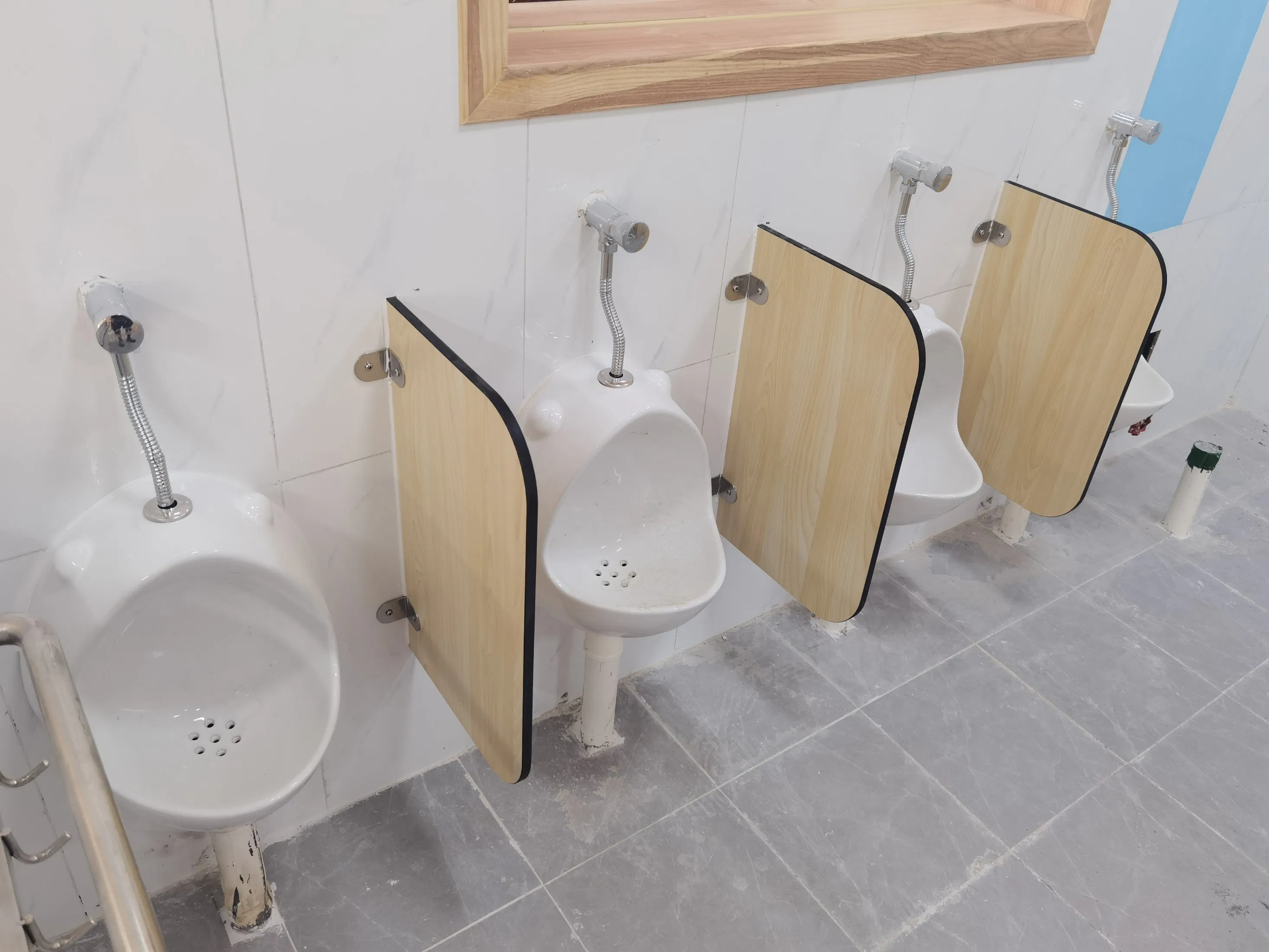 Fumeihua Kindergarten Preschool Nursery HPL Toilet Cubicles Partition