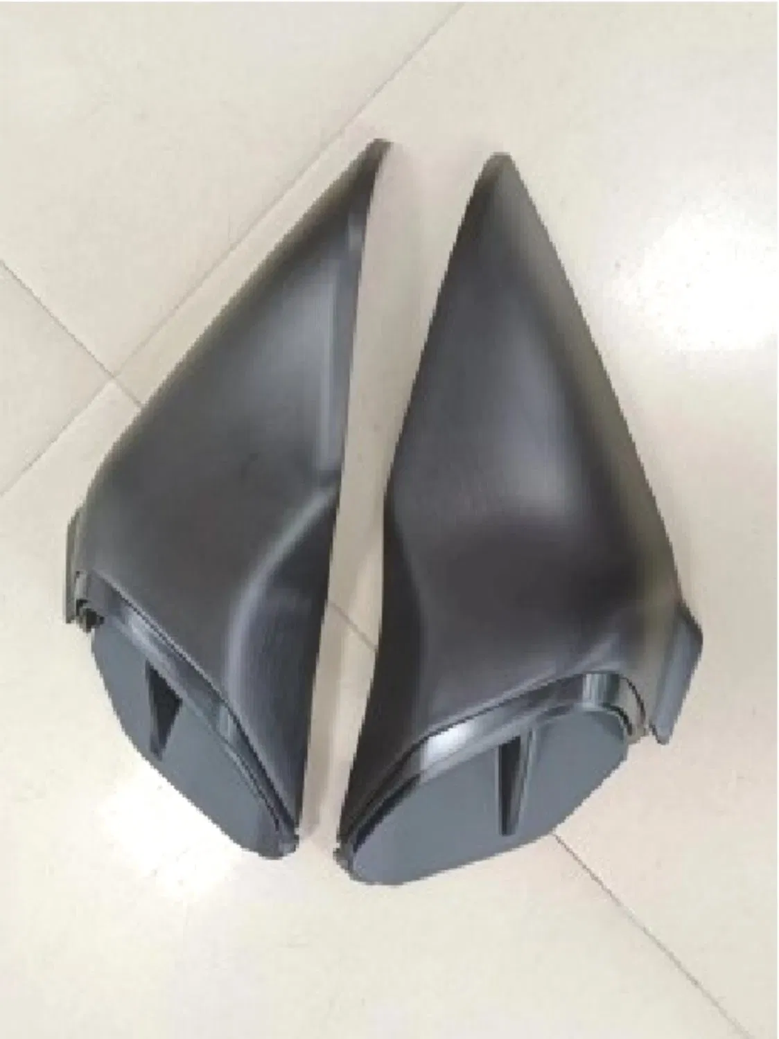 Боковые панели из карбона для Ducati Diavel V4 2023+