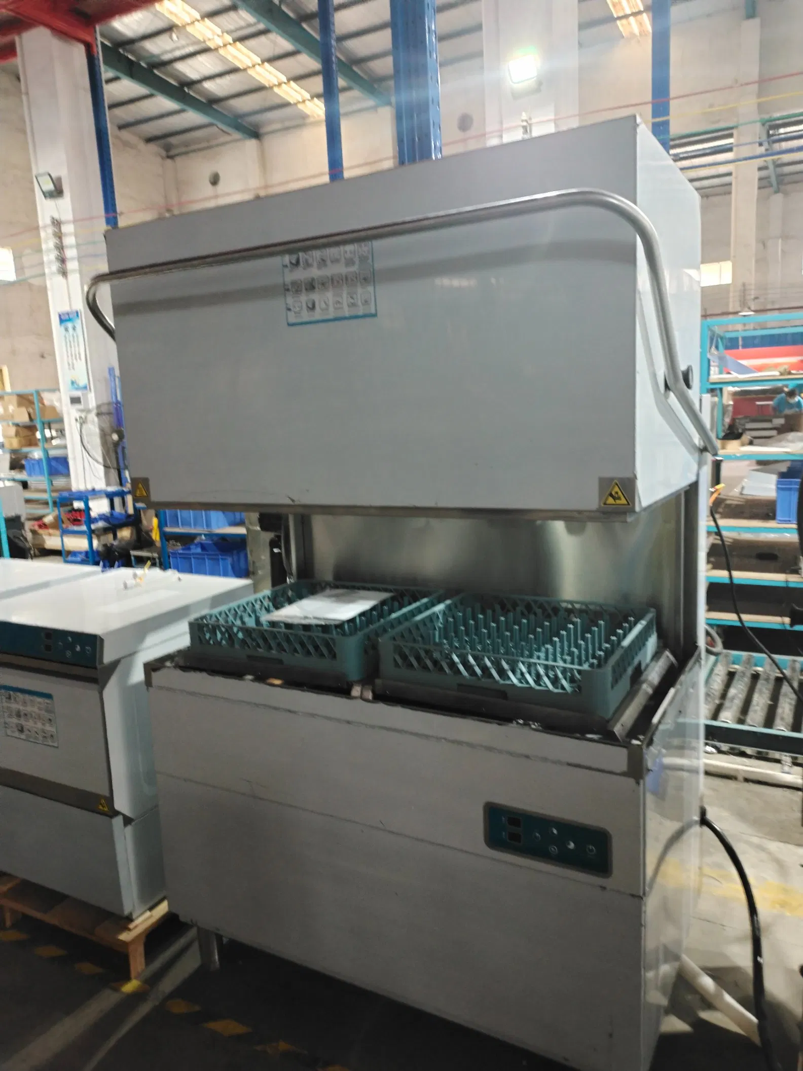 Made in China Bar Restaurant Freestanding Commercial Dishwasher Washing Cup Machine