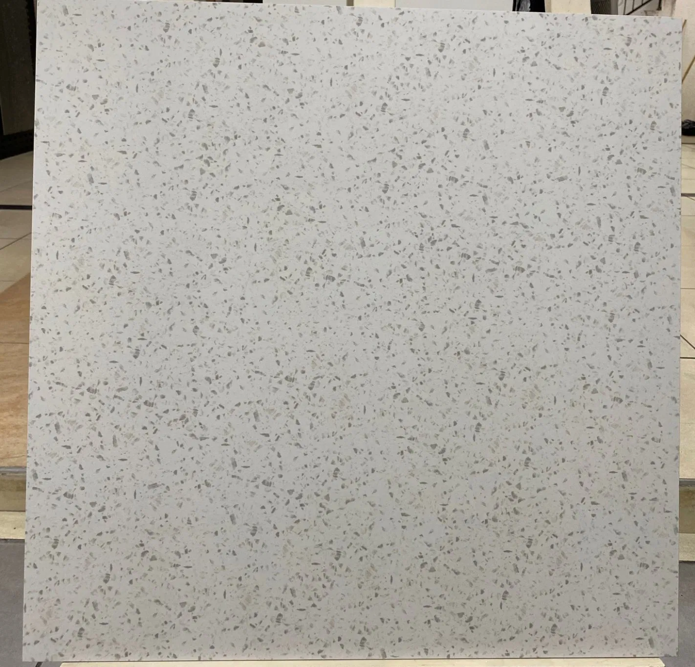 Керамогранитная плитка 600x600 мм под терраццо, матовая