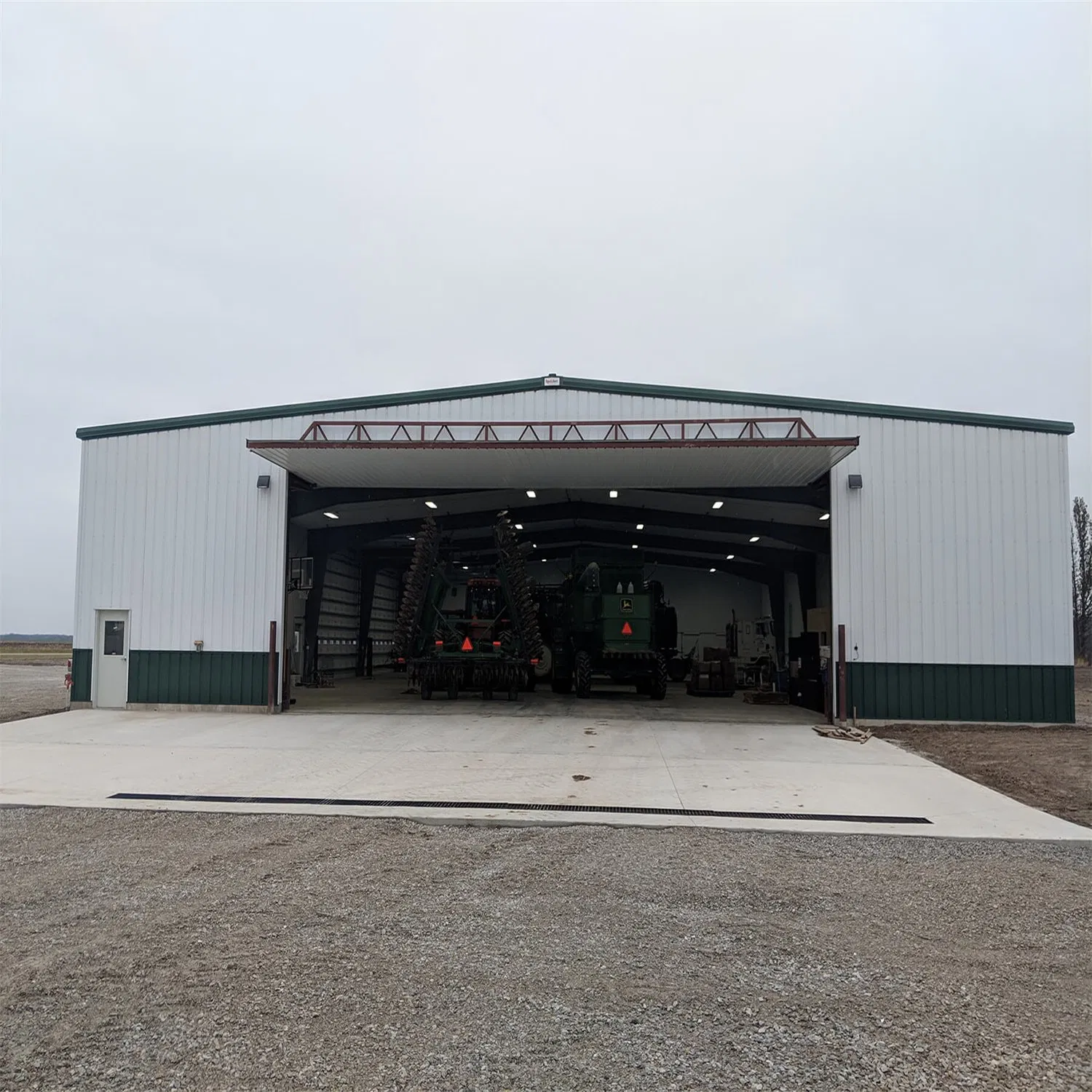 Prefabricated Light Steel Structure Agricultural Storage Machinery and Equipment Warehouse From China Supplier