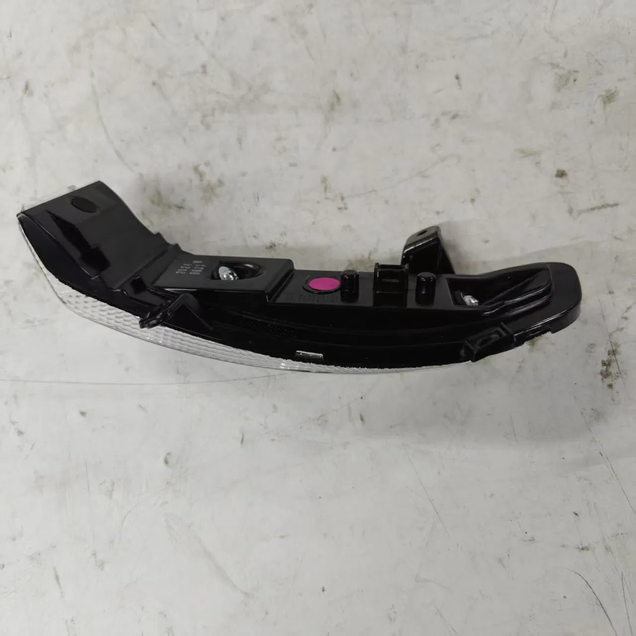 Поворотник в зеркало для LDV Maxus V90 C00111791/C00111779