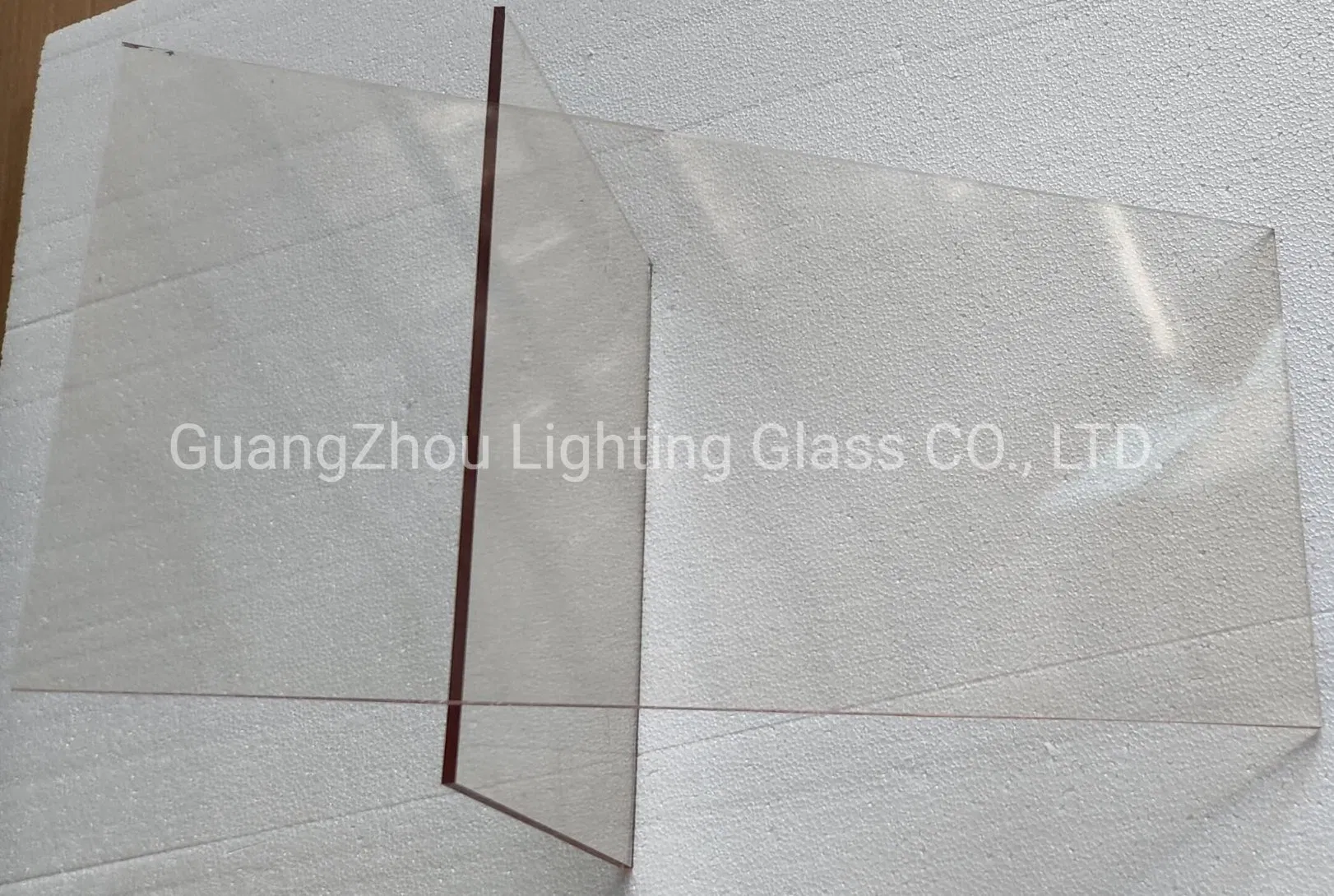 Schott Transparent Microcrystalline Glass, Tawny Color, Resistant to 800 º C High Temperature, and Capable of Irregular Processing, Grinding, and Drilling