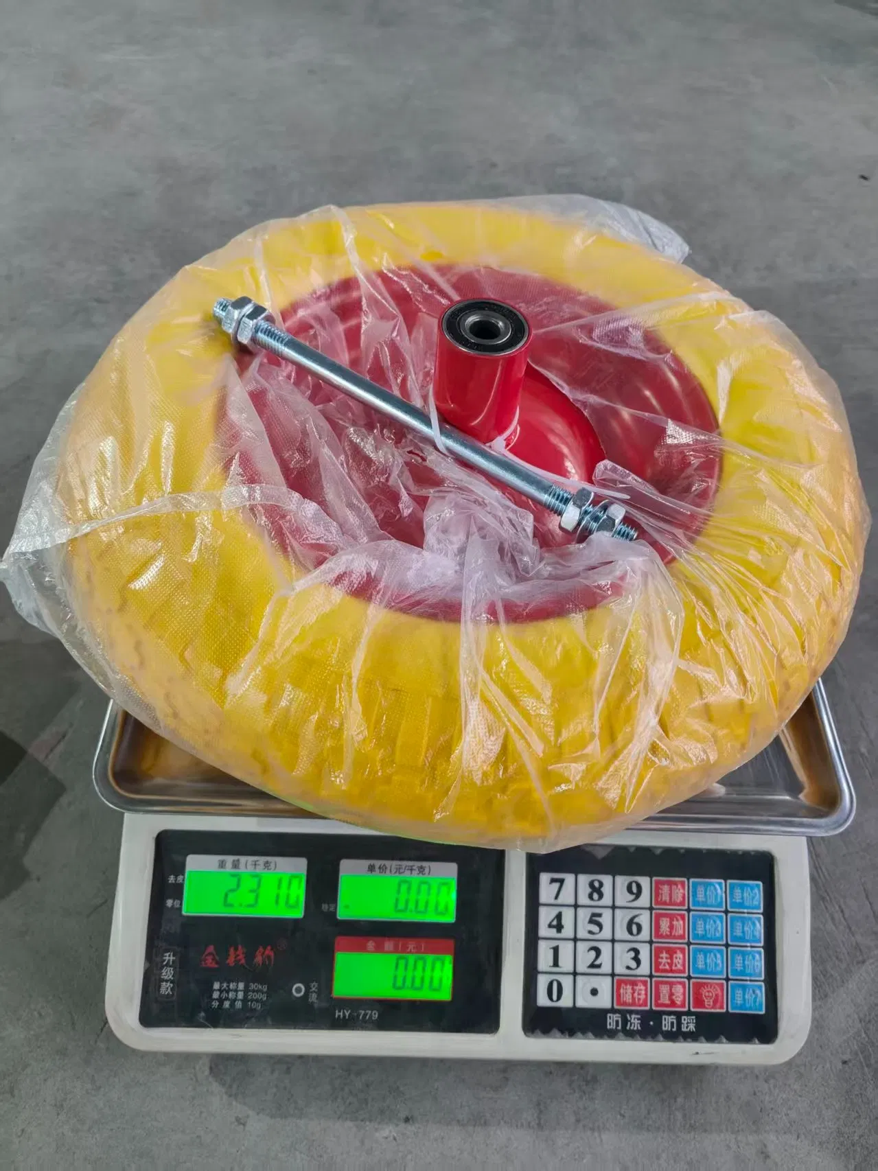 10 Inch PU Wheel Pneumatic Tire 3.50-8 for Wheel Barrow in Landscape