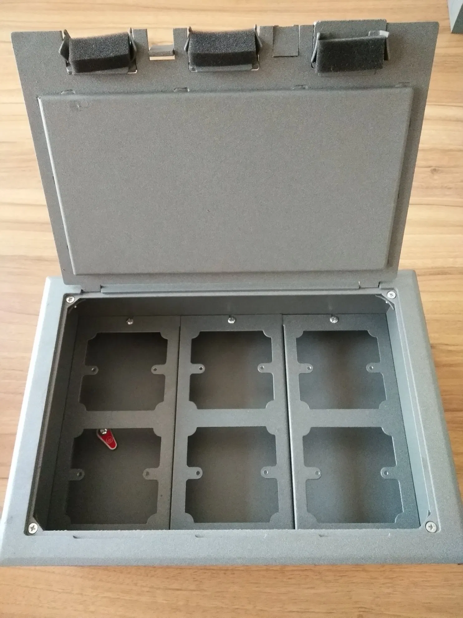Floor Box Plastic Cover with 6positions Inside Europ Sockets Suitable