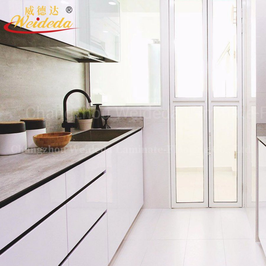 Влагостойкая HPL плита 12 мм для перегородок туалетов