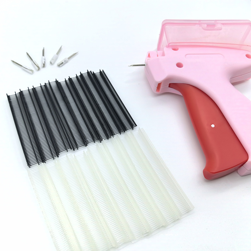 Миниатюрный ручной пистолет для сшивания бирок