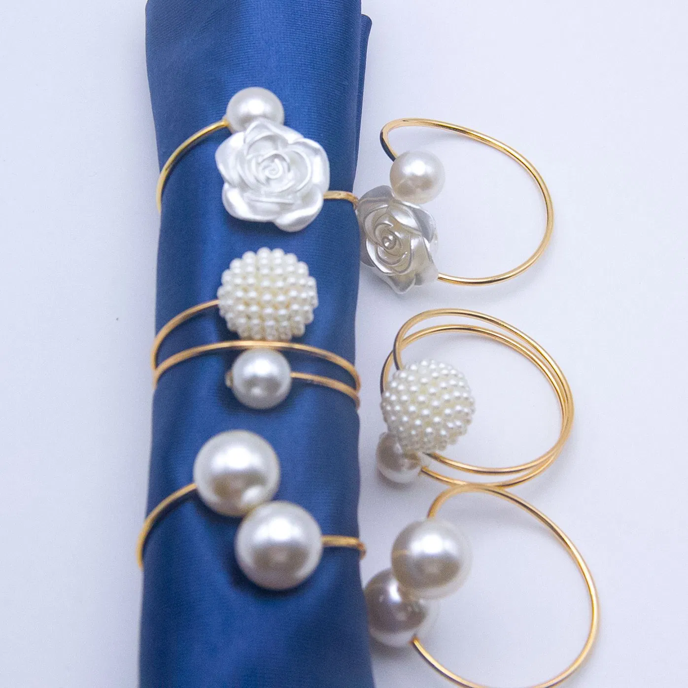 Elegant Wholesale Rose Round Pearl Metal Napkin Buckle for Hotels