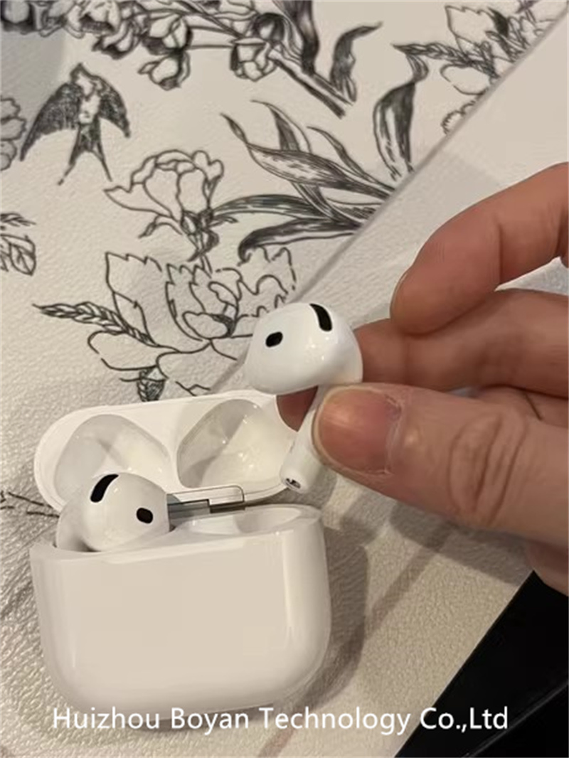 Беспроводные наушники с шумоподавлением 4-го поколения