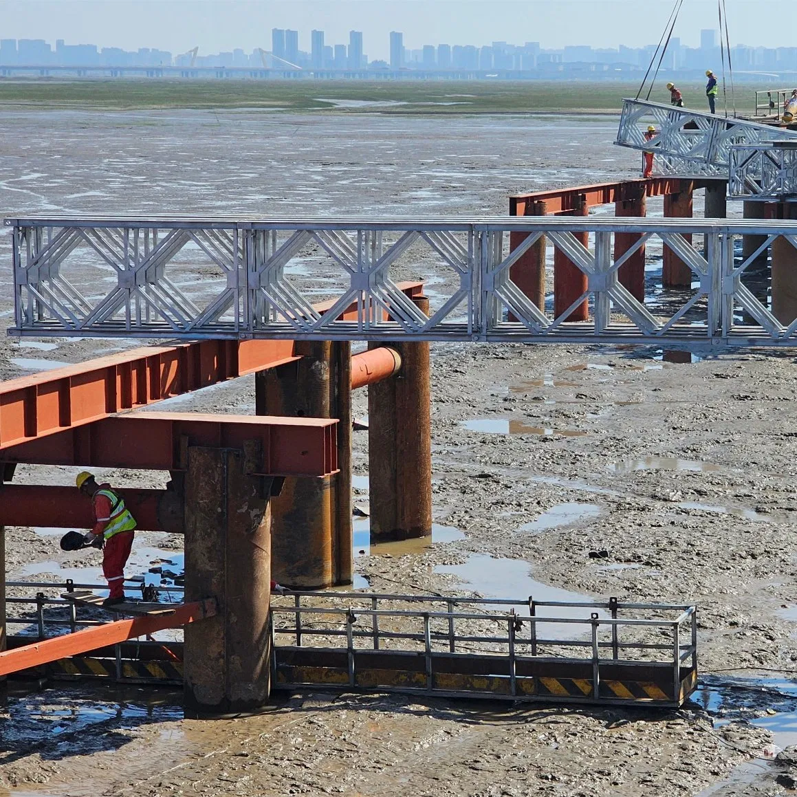 Factory Direct Sales Moisture Proof Steel Structure Pedestrian Bailey Bridges