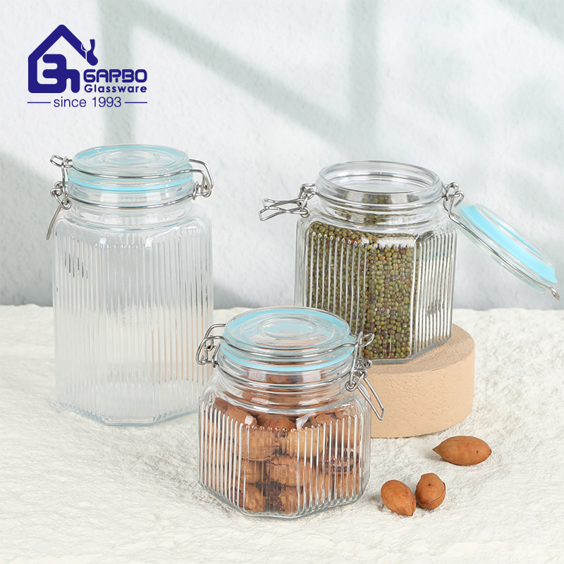 Classical Glass Storage Jar with Clip Lock Glass Lid Silicone Sealed Kitchen Use 1000ml Glass Jars with Strip Pattern