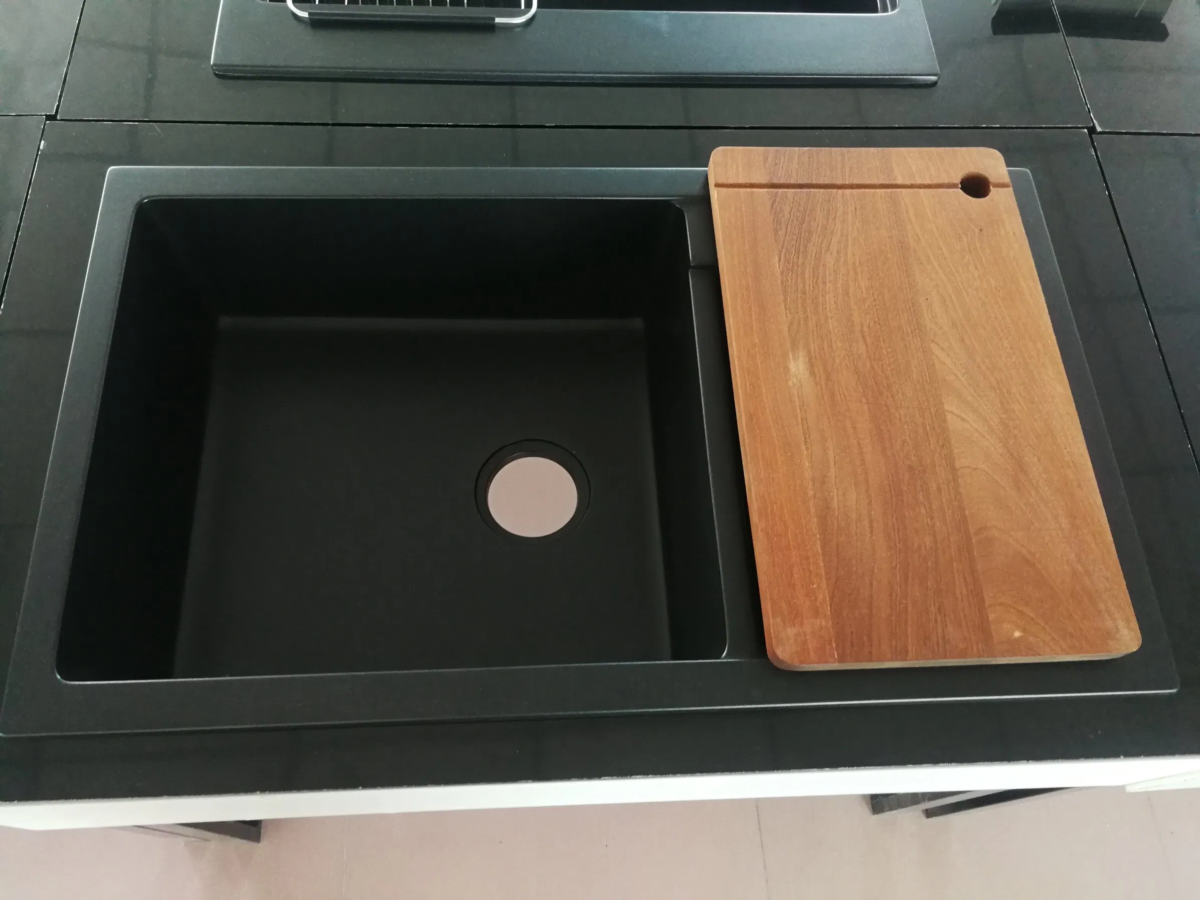 Толстая деревянная разделочная доска из бамбука и ореха